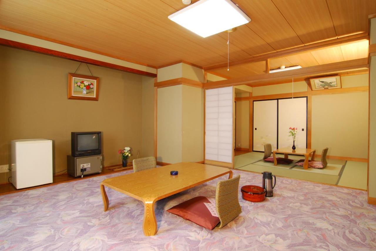 滋贺县太阳谷志贺高原酒店 山之內 外观 照片